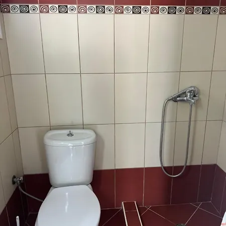 A Quiet Place For 4 People *