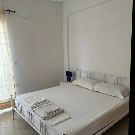 Apartment A Quiet Place For 4 People Sarandë